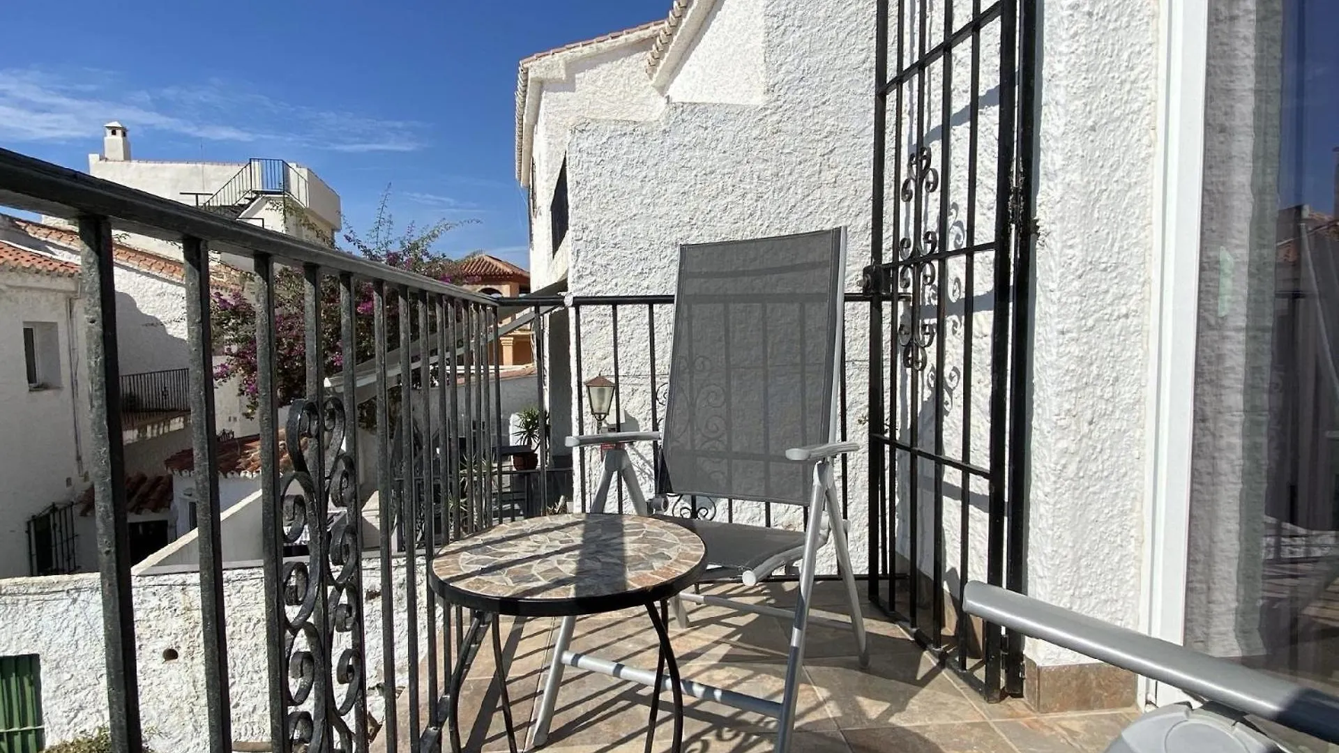 Ferienhaus Mit Privatpool Fuer 6 Personen Ca 100 Qm In Nerja, Andalusien Costa Del Sol